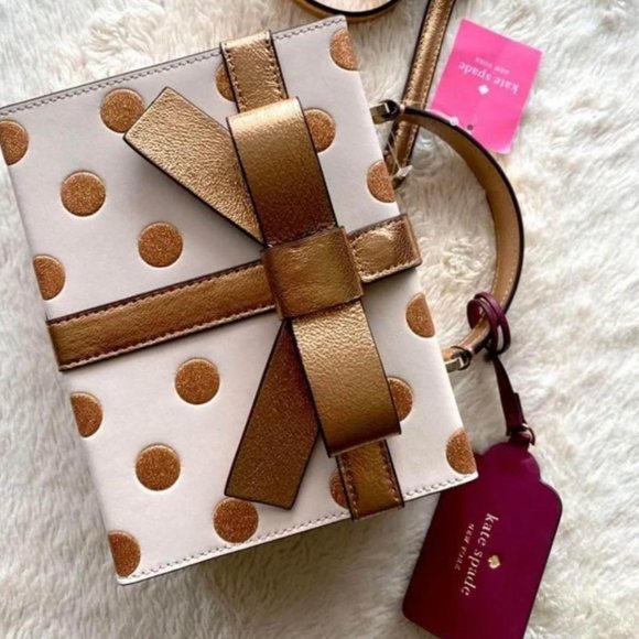 Kate Spade Gift Box Bag - Picture 6 of 7